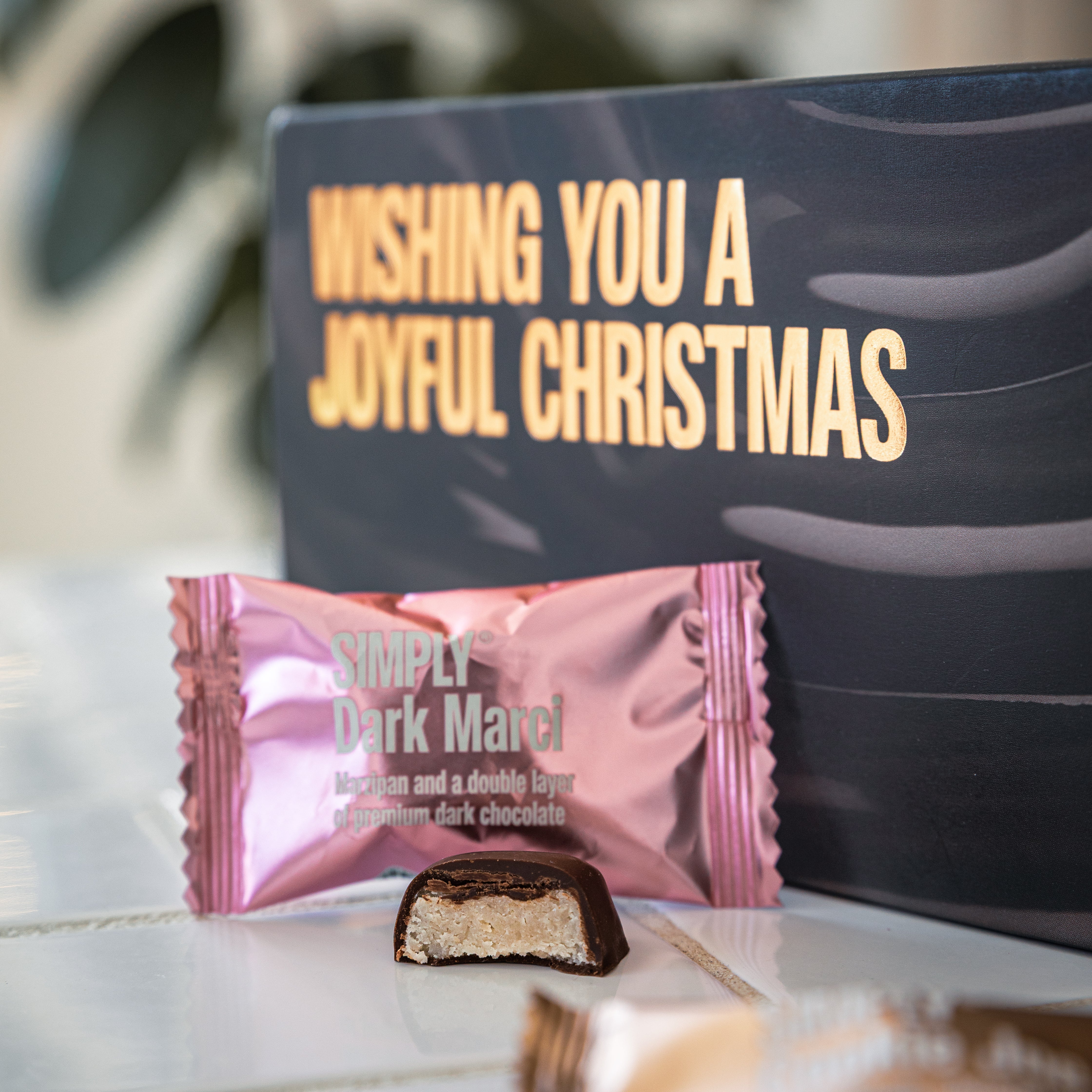 Chokolade Gaveæske 270g - Wishing You A Joyful Christmas